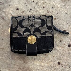 Coach Signature Black and Tan Compact Wallet